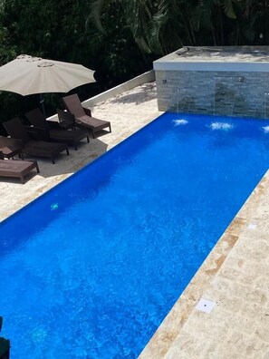 Outdoor pool, a heated pool