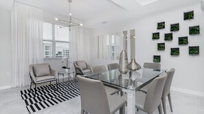 Dining - Ultimate 2 Bedroom Condo in Storey Lake Resort, Orlando Condo 5481 (Orlando)