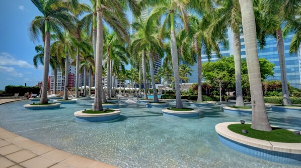 Indoor pool, outdoor pool - Elegant 2BR + Studio Suites at Four Seasons Miami with Full Resort Access (Miami)