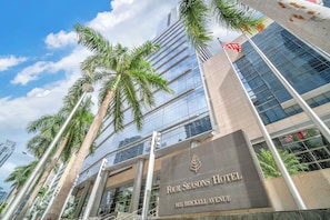Exterior - Elegant 2BR + Studio Suites at Four Seasons Miami with Full Resort Access (Miami)