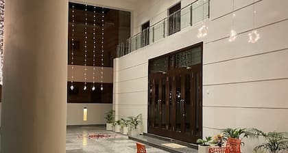 Lavish 6 bedroom house in the heart of the city