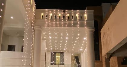 Lavish 6 bedroom house in the heart of the city