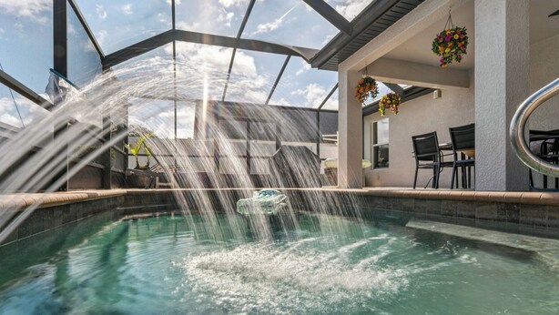 Outdoor pool, a heated pool - TROPICAL RETREAT WITH PRIVATE HEATED POOL-TAMPA BAY. (New Port Richey)
