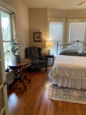 3 habitaciones, tabla de planchar con plancha y wifi gratis 