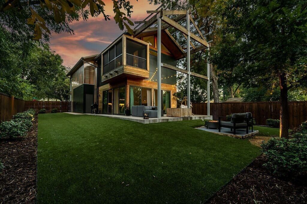 Architecturally unique luxury home in Dallas