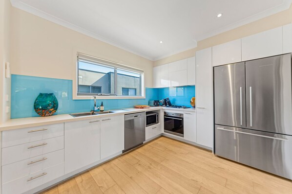 Fridge, microwave, oven, dishwasher