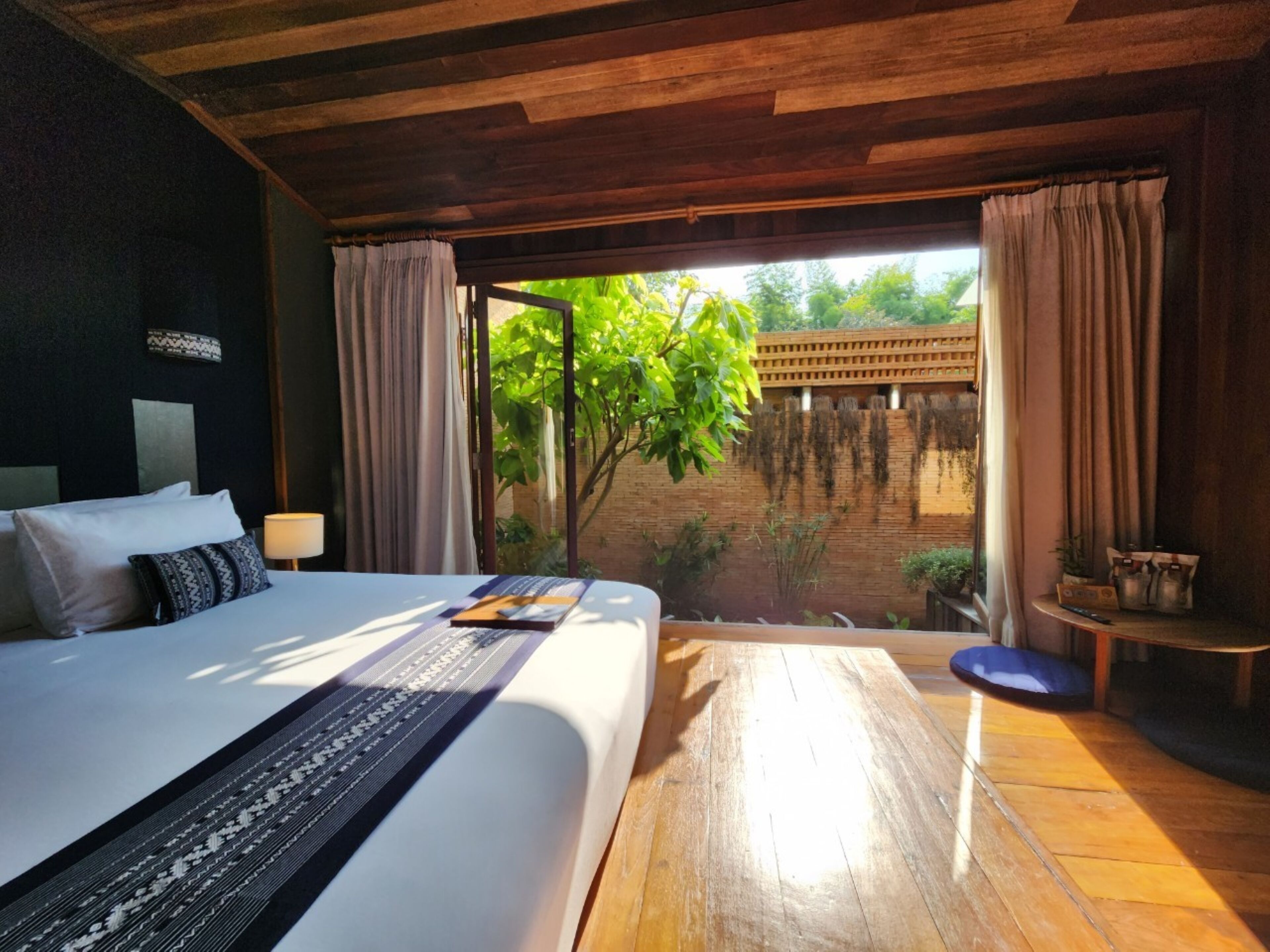 Junior Studio Suite, Garden View | Egyptian cotton sheets, premium bedding, minibar, in-room safe