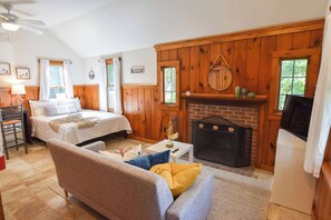 1 makuuhuone, silitysrauta/-lauta, Wi-Fi, vuodevaatteet