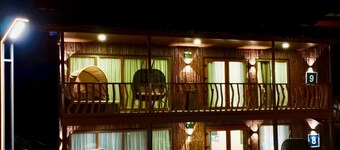 Crusoe Cabins Costa Azalea = Crusoe Cabins Costa Azalea