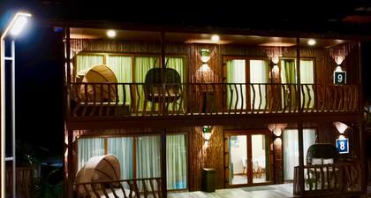 Crusoe Cabins Costa Azalea