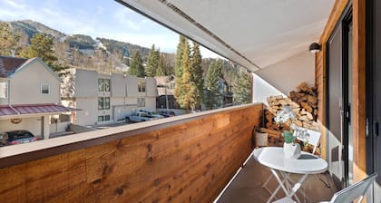 Special VRBO Rates! Aspen Studio Loft. Balcony. W/D