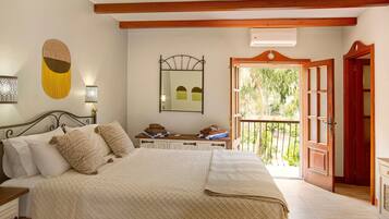 8 bedrooms, iron/ironing board, free WiFi, bed sheets