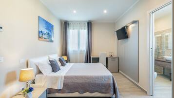 5 Schlafzimmer, Bügeleisen/Bügelbrett, kostenloses WLAN, Bettwäsche