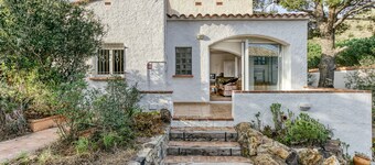 Villa 'Casa Nostra - Tramuntana' près de la plage avec vue sur la mer et grand jardin