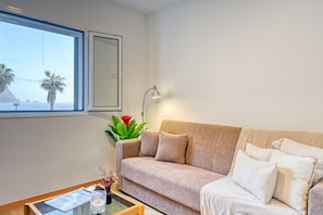 TV - Casa Familia Pestana II, a Home in Madeira (Seixal)