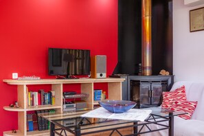 Fernseher, Kamin