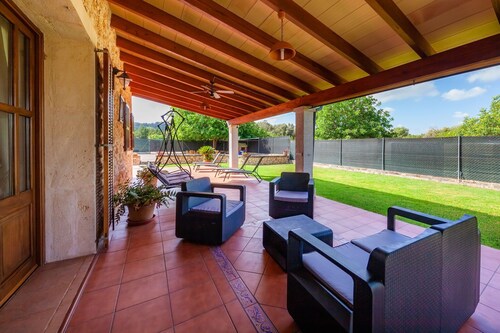 Charming Holiday Home “Son Sitges” with Terrace, Fans and Wi-Fi