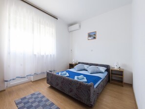 4 室のベッドルーム、WiFi