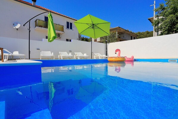 Pool - Apartment in Bibinje with Pool near the Sea (Bibinje)