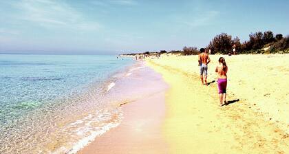 Maria 1977 holiday home in SALENTO near SM di LEUCA with lawn and WIFI