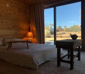 2 bedrooms, WiFi, bed sheets - Red Hawk Residency (Yucca Valley)