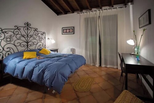 Iron House - La Mina Rural