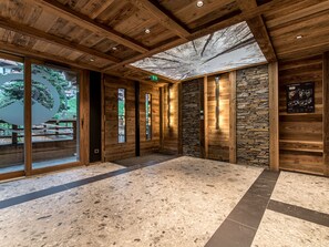 Interior - Luxury Penthouse in Méribel with SPA and Services Included (Méribel)