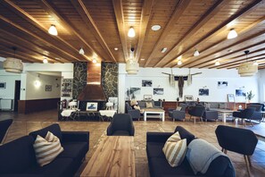 Coin salon dans le hall