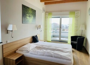 Habitación Confort doble | Wifi gratis y ropa de cama