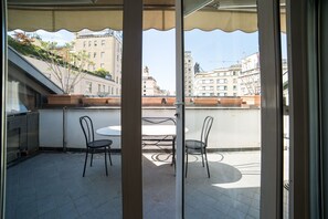 Luxury-Apartment, 3 Schlafzimmer | Terrasse/Patio