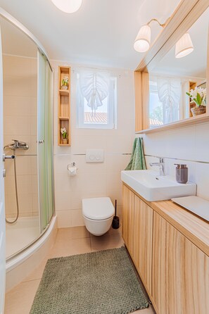 Villa | Bathroom