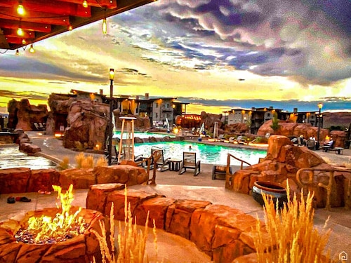 Beautiful Brand NEW Luxury Condo @ Sage Creek