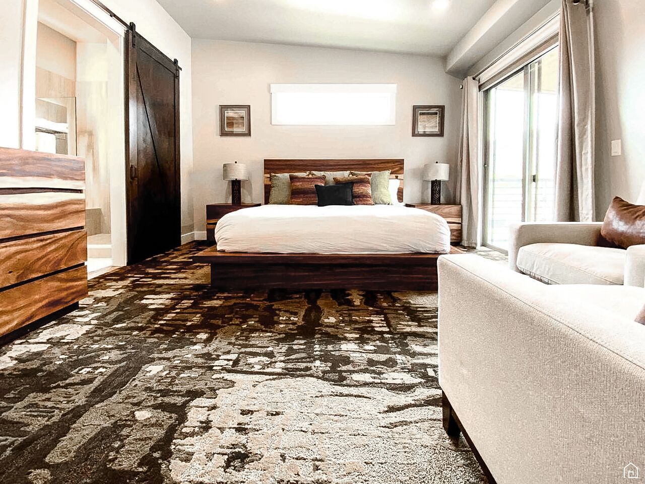 3 soverom, strykejern/-brett, wi-fi og sengetøy