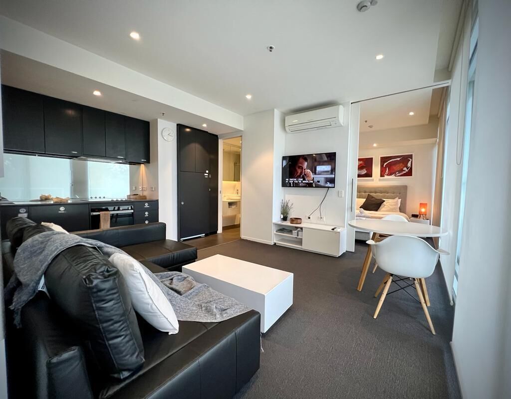 Luxury 2 Bedroom Suite near Adelaide — image 10