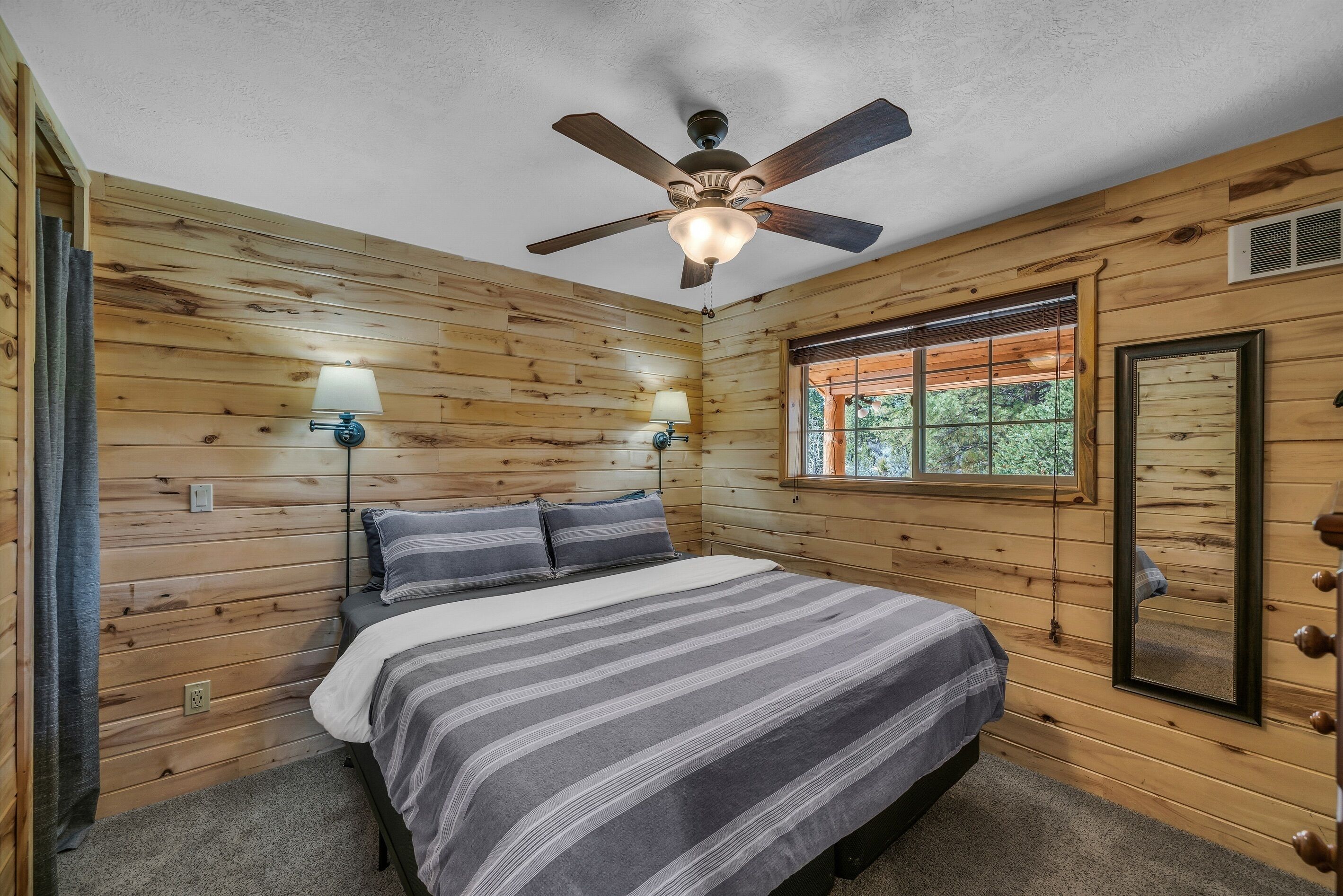 2 bedrooms, iron/ironing board, travel crib, free WiFi