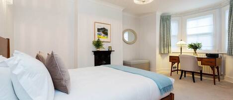 2 makuuhuonetta, silitysrauta/-lauta, Wi-Fi, vuodevaatteet