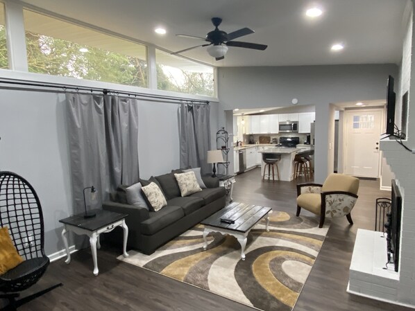 Smart TV, fireplace, offices