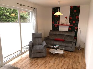 Fernseher, Stereoanlage