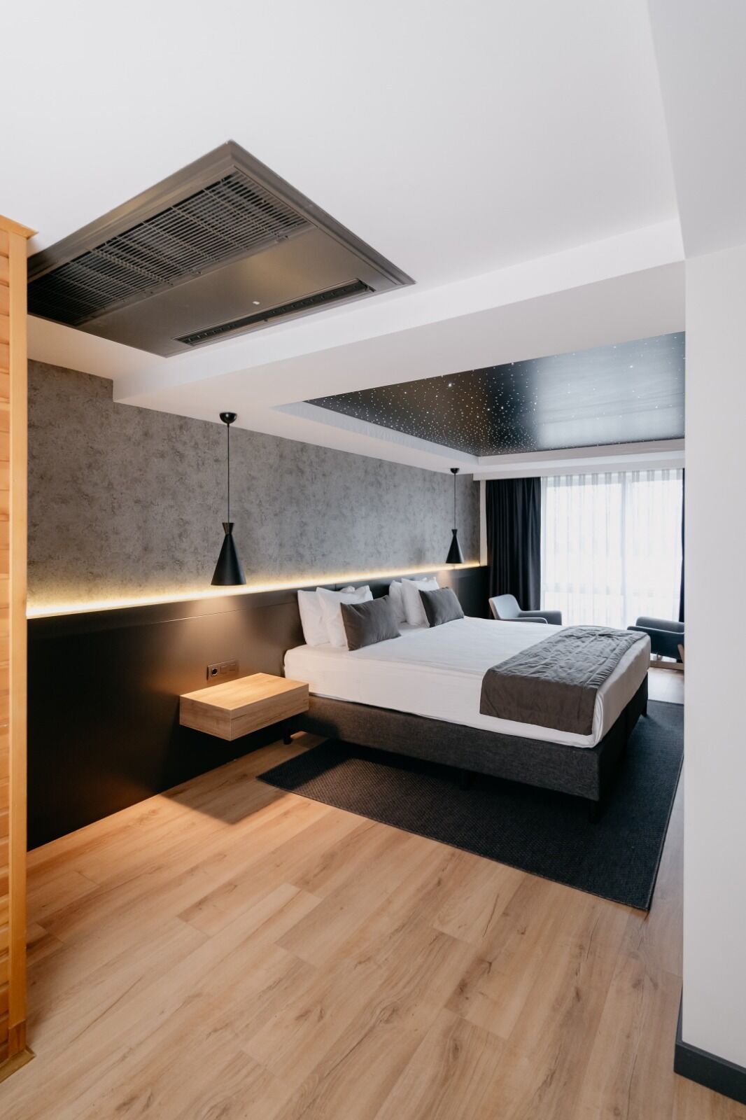 desk, iron/ironing board, free wifi, bed sheets