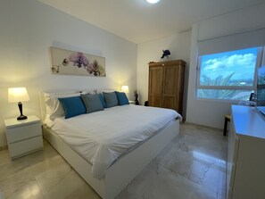 1 camera, una cassaforte in camera, ferro/asse da stiro, Wi-Fi gratuito