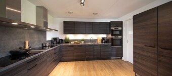 Premium Outdoor 20p - Ten Bedroom Villa, Sleeps 20