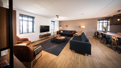 Luxe 16p - Acht Schlafzimmer Villa, Schläft 16