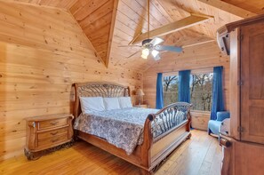 3 bedrooms, WiFi, bed sheets - Peace + Quiet! 3/3; 1 acre; 15 min to downtown PF! (Pittman Center)