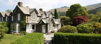 5 bed 5 en-suite Holiday Cottage central location Grasmere 