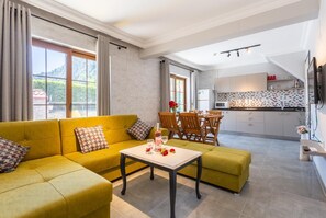 TV - Villa Canan Paradise (Dalyan)