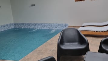 室內泳池、暖水池