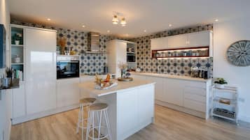 Cottage | Interior
