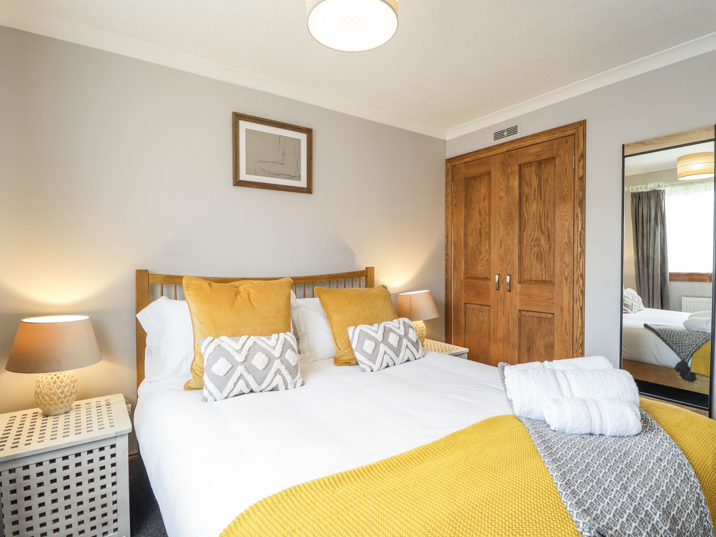 Cottage | 2 bedrooms, individually decorated, individually furnished, free WiFi