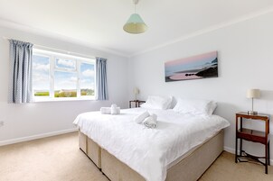 Casa de campo | 4 dormitorios, decoración individual, mobiliario individual