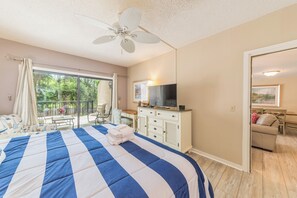 Condo (2 Bedrooms) | Property amenity